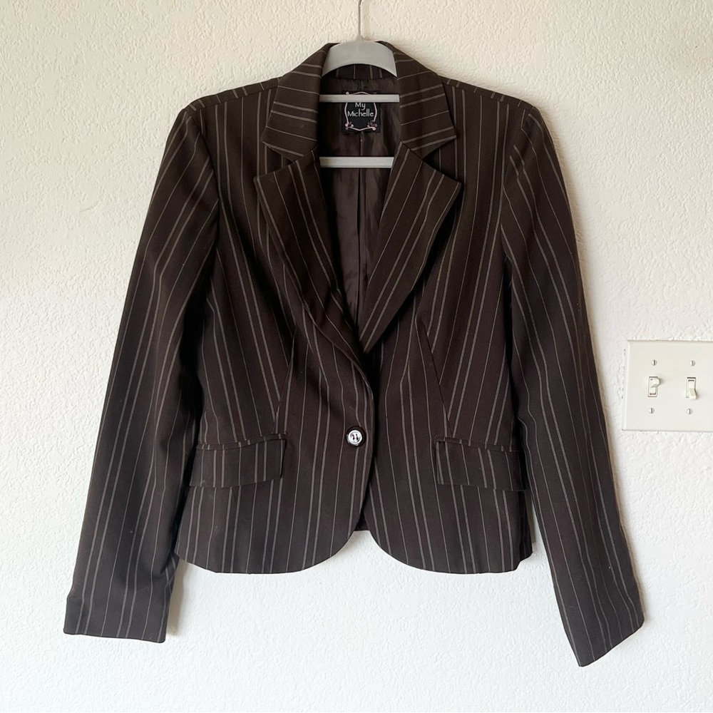 Vintage Y2K 2000s My Michelle chocolate brown pin stripe blazer